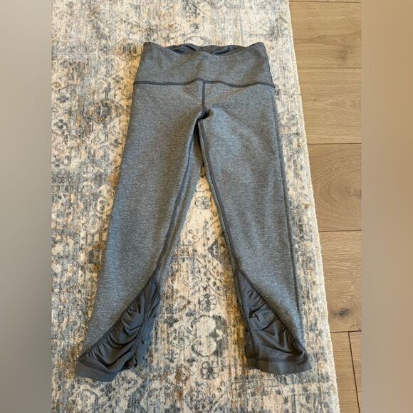 Lululemon cropped legging - Picture 1 of 9